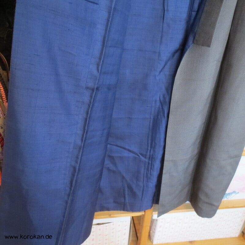 braun - blaugrauer Kikko Kasuri Seide Komon Kimono