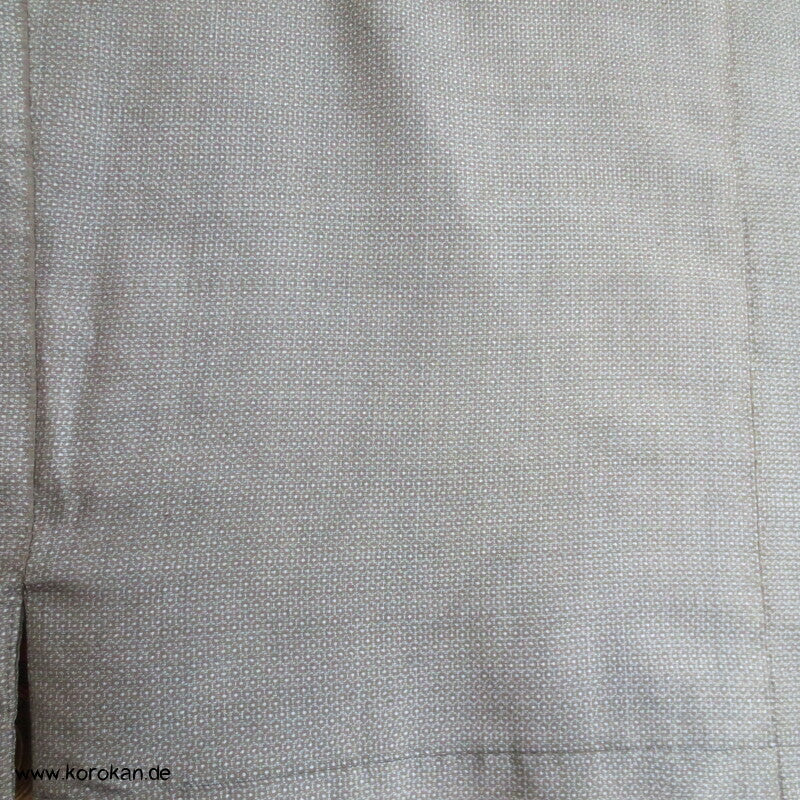 Tsumugi Kasuri Seiden Komon Kimono, frisch gewaschen