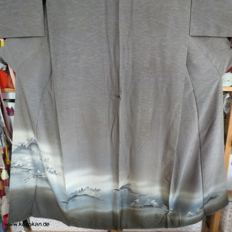 Irotomesode Seidendamast  Kimono Landschaft