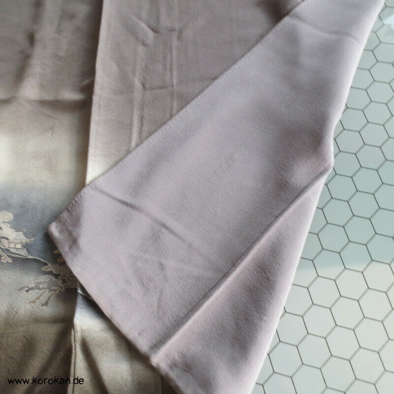 Irotomesode Seidendamast  Kimono Landschaft