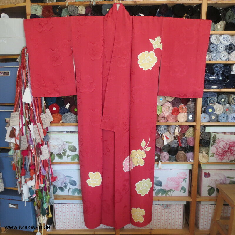 Päonien teilbestickt auf azaleerotpink Homongi Kimono