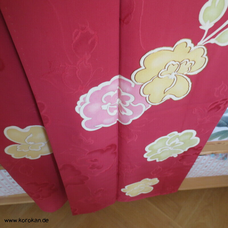 Päonien teilbestickt auf azaleerotpink Homongi Kimono