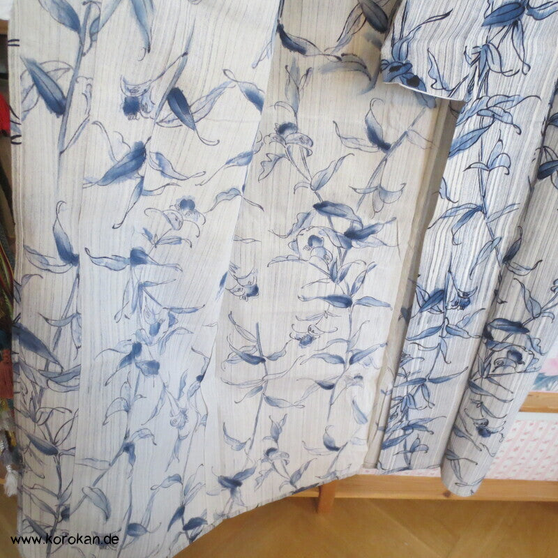 handgenähter japanischer Yukata Kimono, dicker Krepp Porzellanmuster