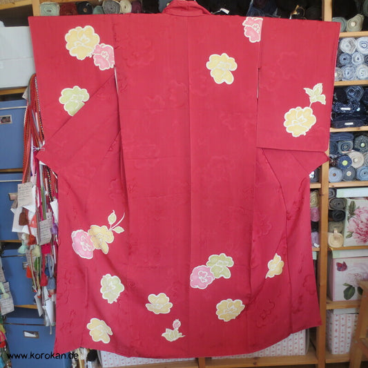 Päonien teilbestickt auf azaleerotpink Homongi Kimono