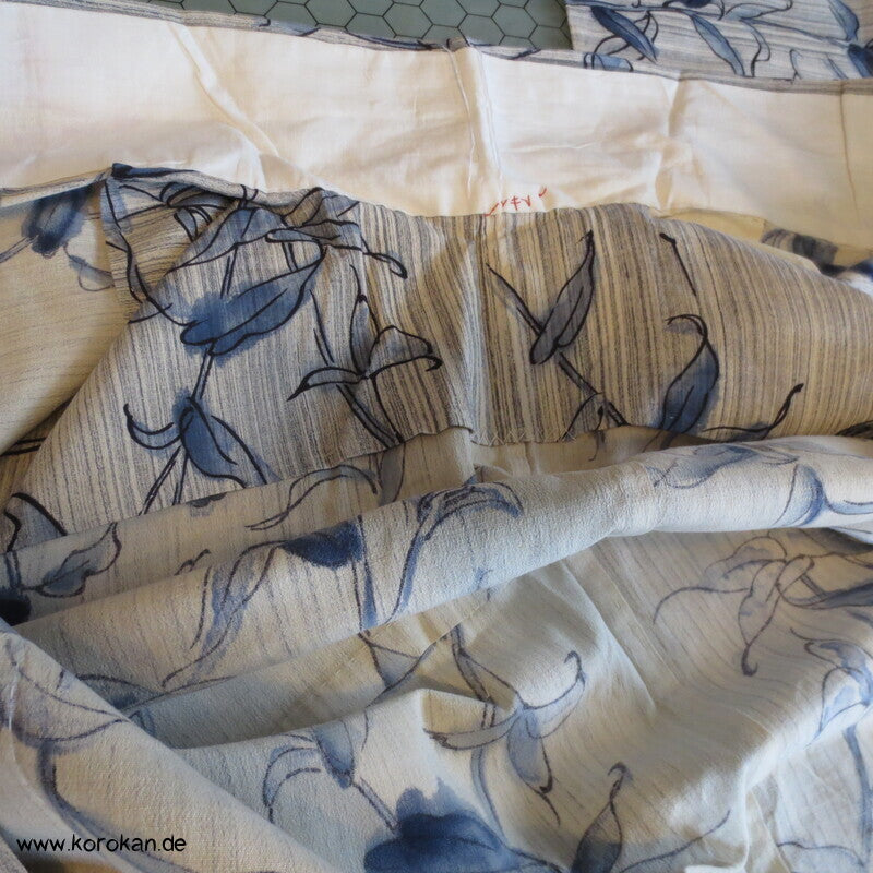 handgenähter japanischer Yukata Kimono, dicker Krepp Porzellanmuster