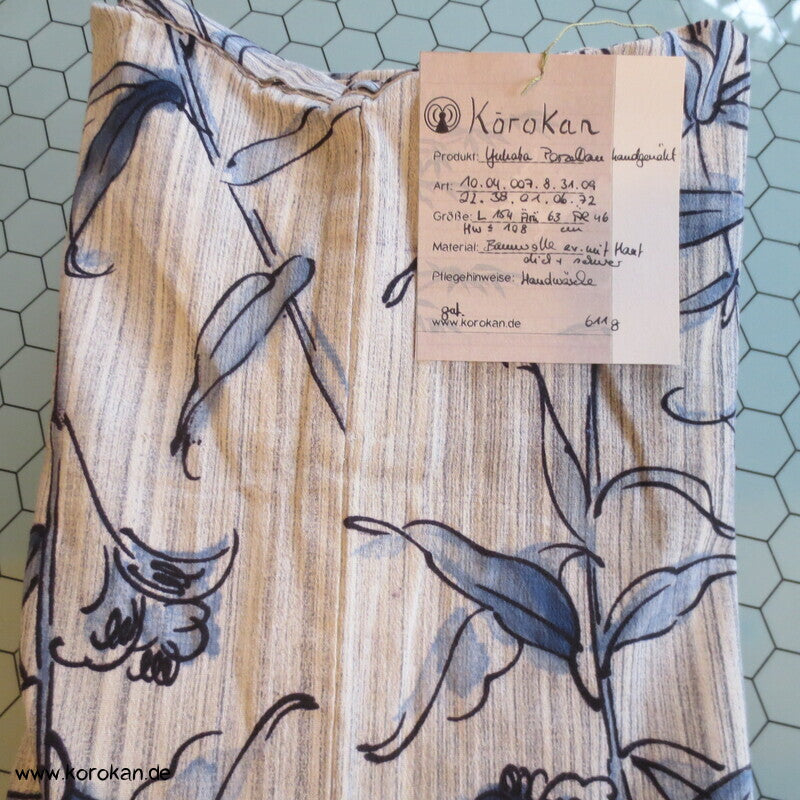 handgenähter japanischer Yukata Kimono, dicker Krepp Porzellanmuster