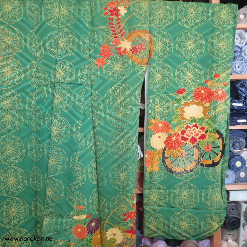 Genji Guruma und Blumen Seidendamast Furisode Kimono