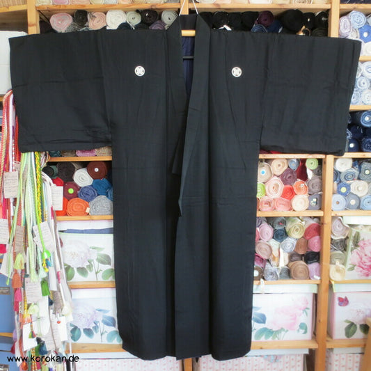 Seiden Montsuki Kimono, gekreuzte Feder Mon