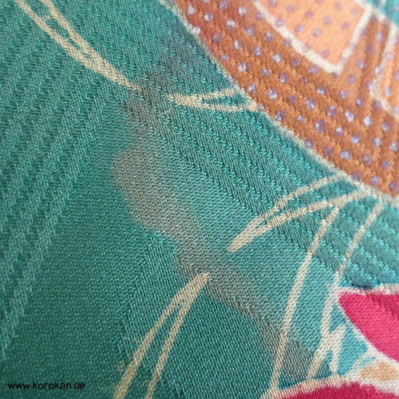 Genji Guruma und Blumen Seidendamast Furisode Kimono