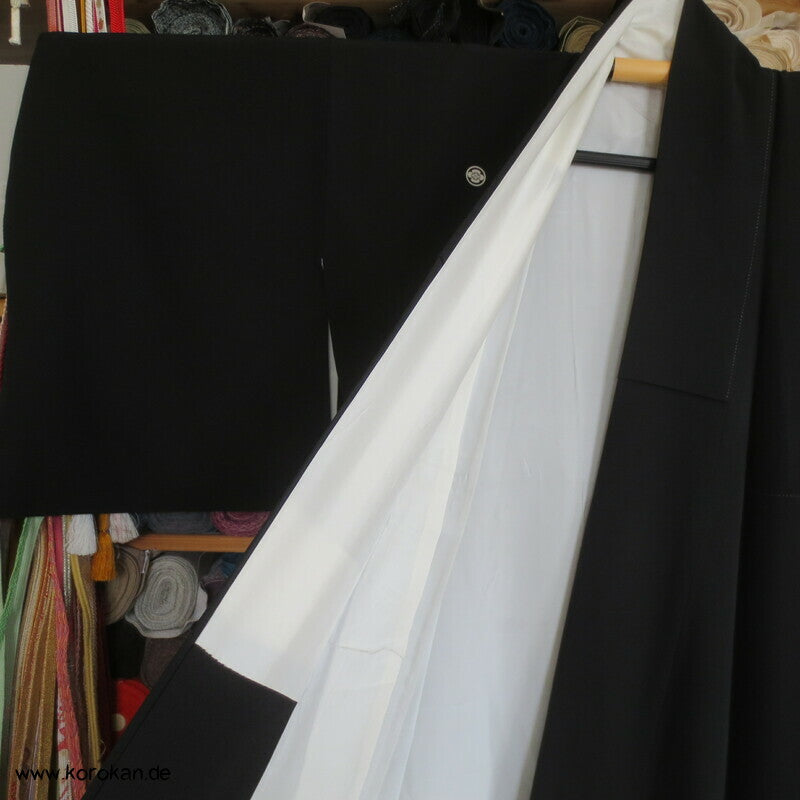 Japan Kimono Hänger Tomesode Seidencrepe