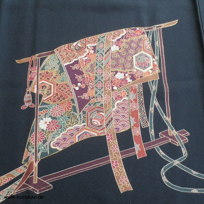 Japan Kimono Hänger Tomesode Seidencrepe