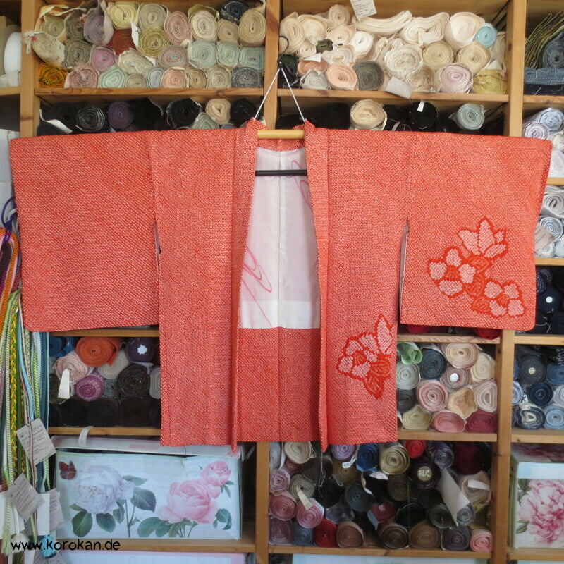 Kamelien und Schmetterlinge Full Shibori Haori Kimonojacke
