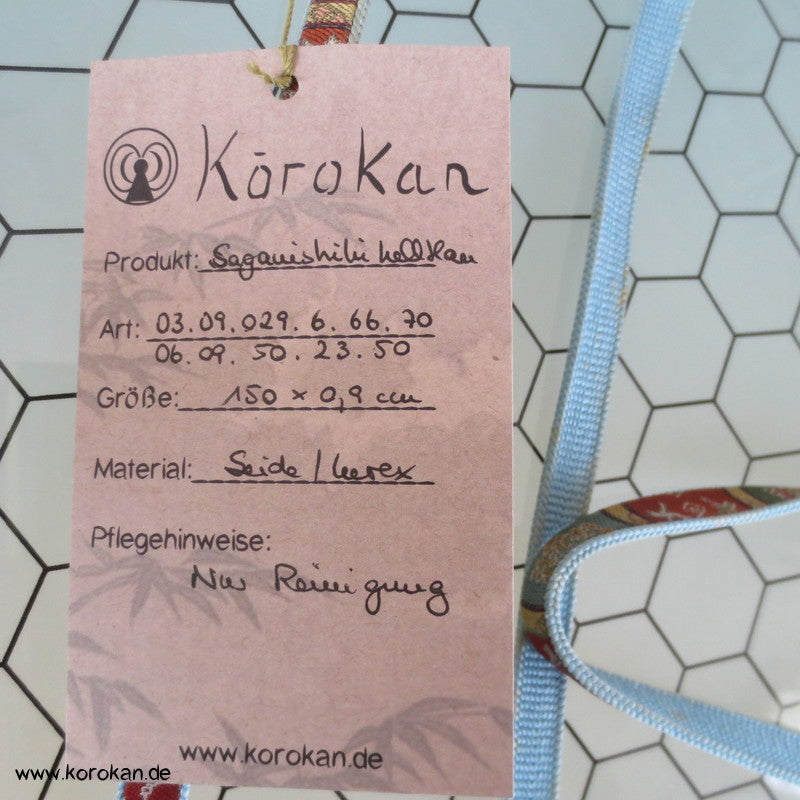 Saganishiki, hellblau mit aufgenähtem Brokatband