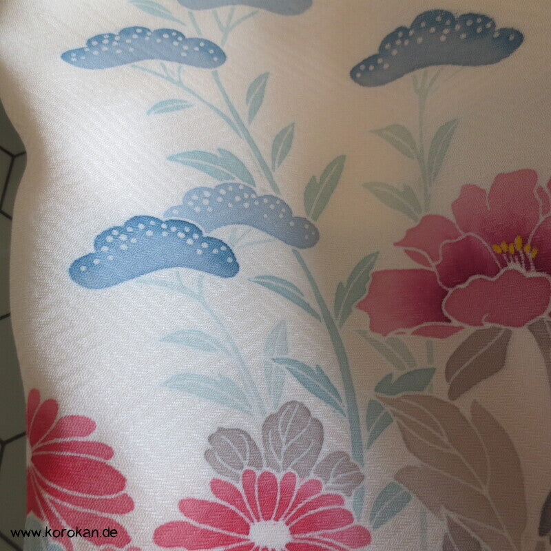 Blumen Homongi Seidendamast Kimono