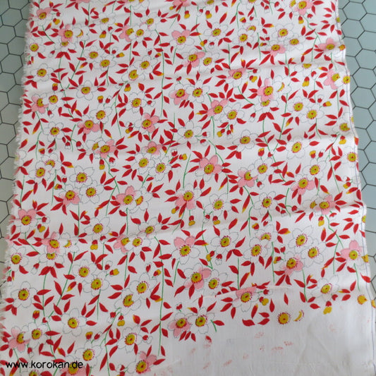Stoffrest Blumen rot auf weiß - Viscose Kunstseiden Kimono Crepe