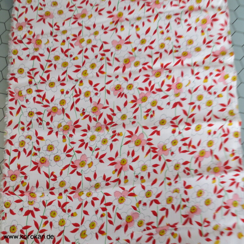 Stoffrest Blumen rot auf weiß - Viscose Kunstseiden Kimono Crepe