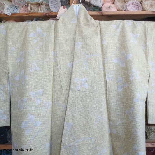 Tsumugi Seiden Kasuri Blättermotive Kimono