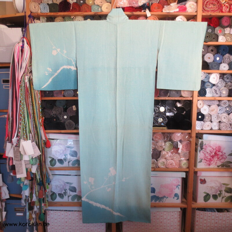 Tsukesage Seidencrepe Kimono Schneelandschaft mit Zweigen