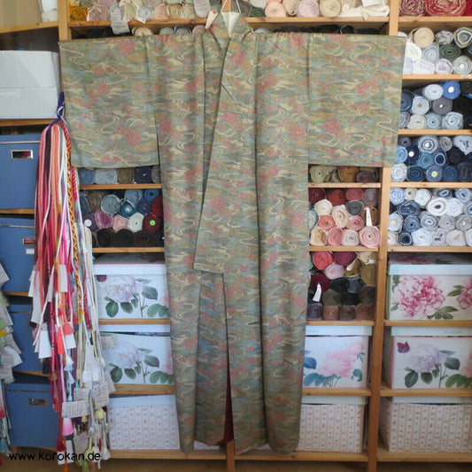 Tsumugi Seiden Kasuri Blüten zwischen Flusswellen Kimono