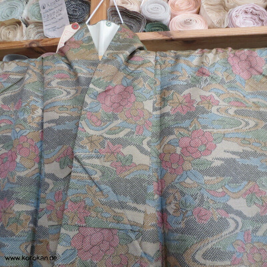 Tsumugi Seiden Kasuri Blüten zwischen Flusswellen Kimono