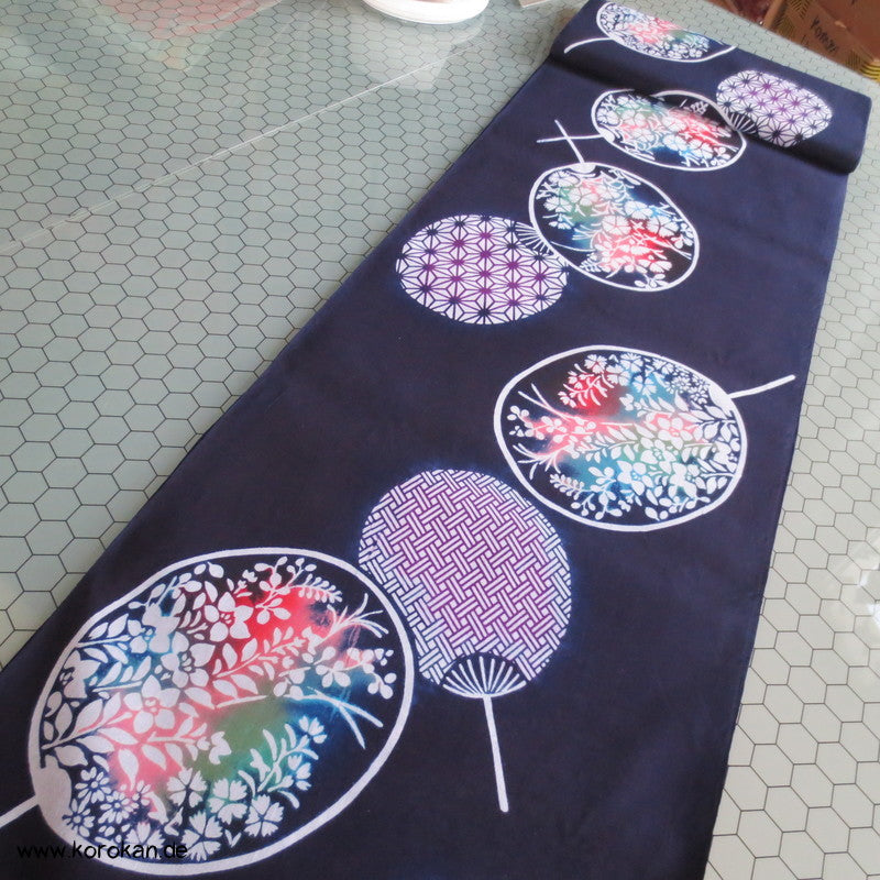 runde bunte Fächer auf dunkelblau Yukata Kimono Baumwoll Stoff