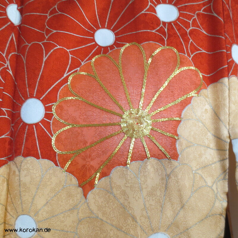 Chrysanthemenwolken Seidendamast Furisode Kimono