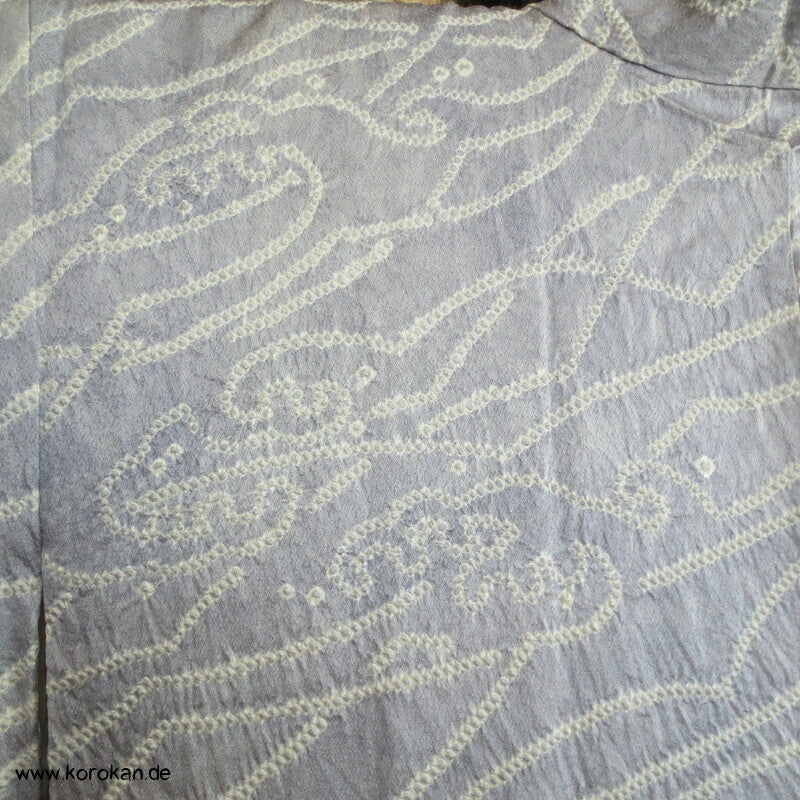 blassblaugraue Wellen auf Satin Full Shibori Haori