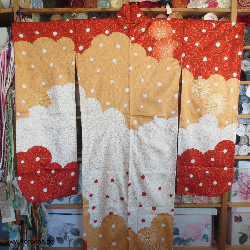 Chrysanthemenwolken Seidendamast Furisode Kimono