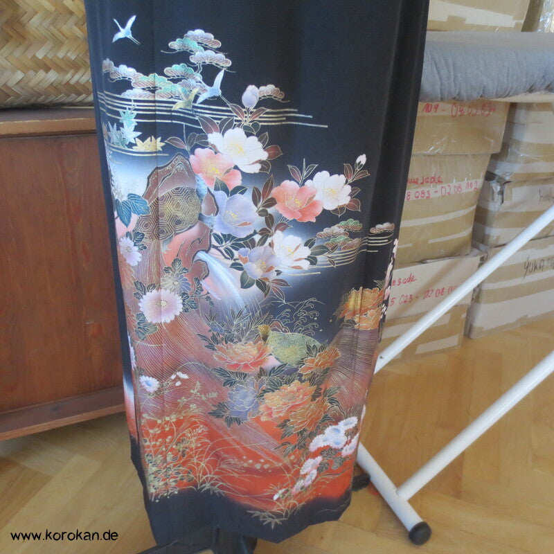 Japan Tomesode Kimono Seidencrepe Upcycling Kleid, Kame, Gr. M, Unikat