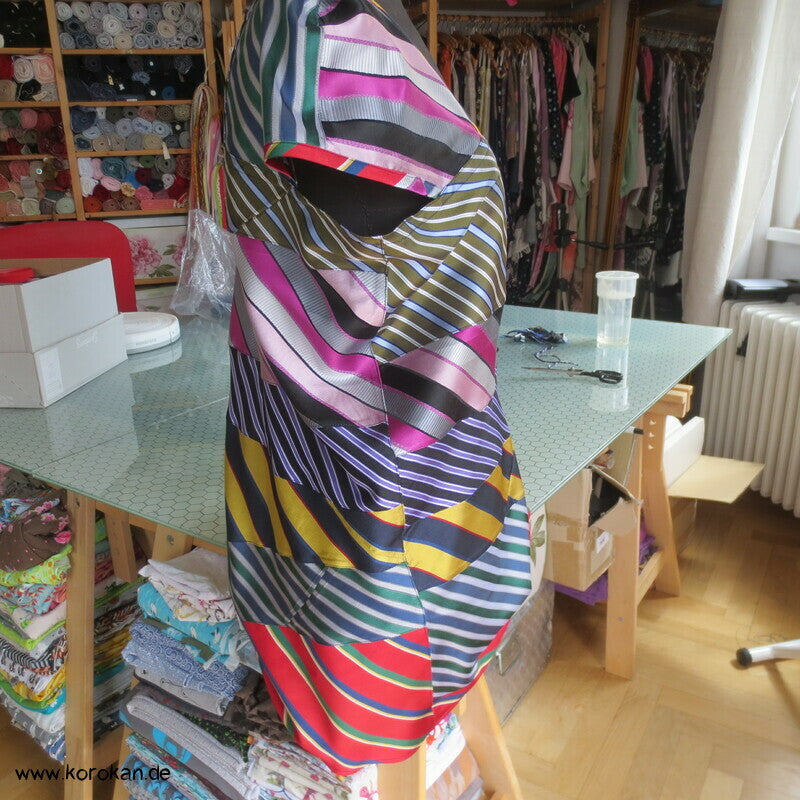 Upcycling Seiden Krawatten Tunika mit kurzen Ärmel und Rechteck Ausschnitt