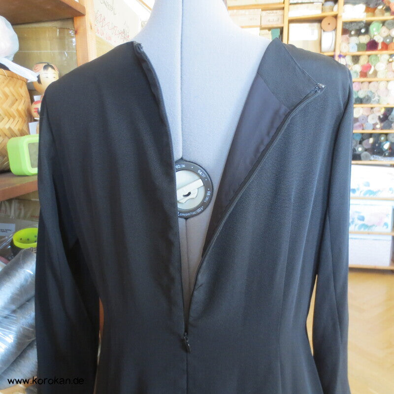 Japan Tomesode Kimono Seidencrepe Upcycling Kleid, Kame, Gr. M, Unikat