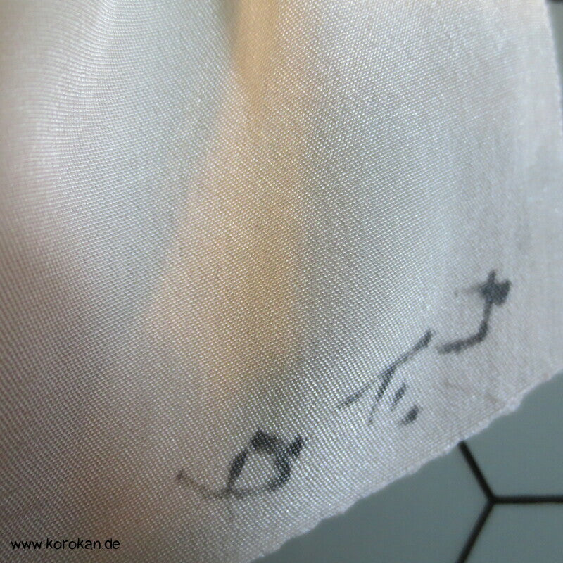 Shibori Kikko auf glatter Seide Obiage