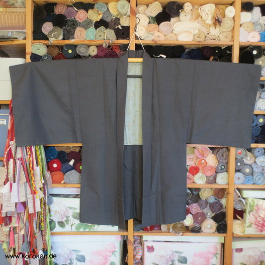 graublaue Tsumugi Seiden Haori Kimonojacke, Maskenfutter