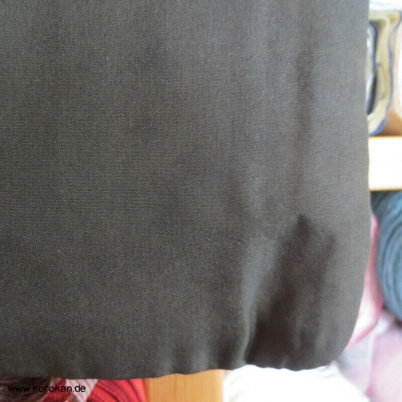 Montsuki Blätter 5 Mon Kimono für Männer, schwarzbraun