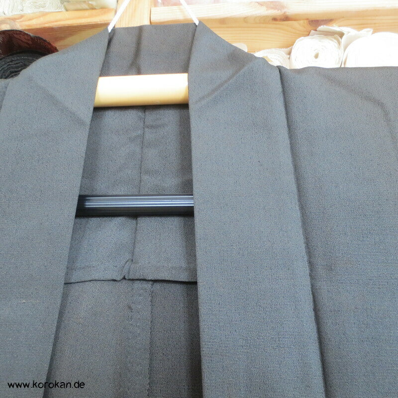gesticktes Mon Hitoe Haori  Seidencrepe Kimono Jacke