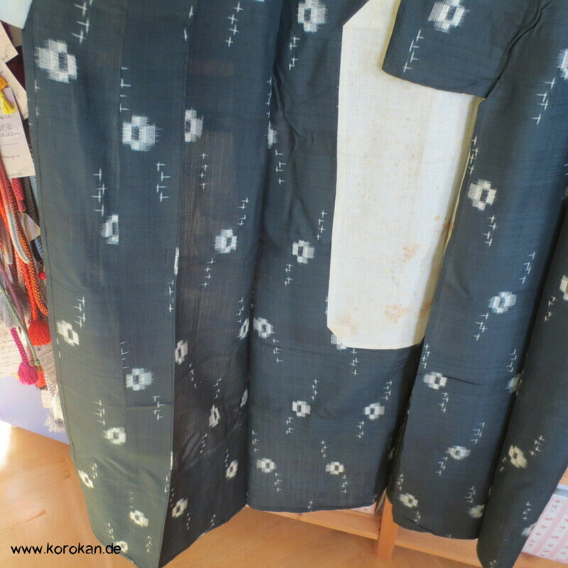 Igeta Kasuri Hitoe Kimono, Meisen Seide