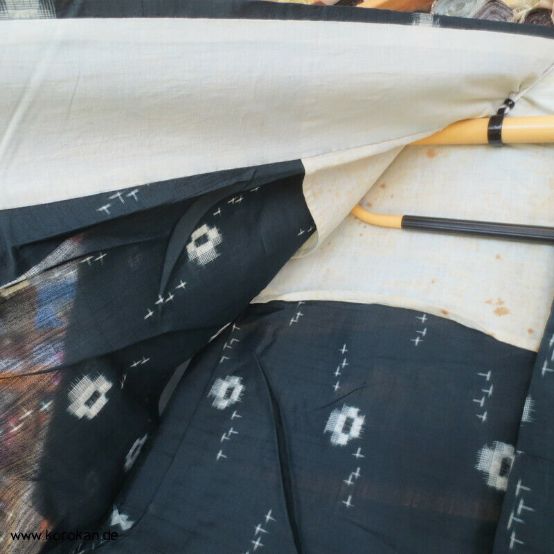 Igeta Kasuri Hitoe Kimono, Meisen Seide