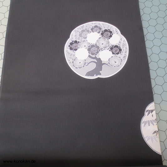 runde Baum Embleme mit Teilstickerei Tomesode Kimono Seidenstoff