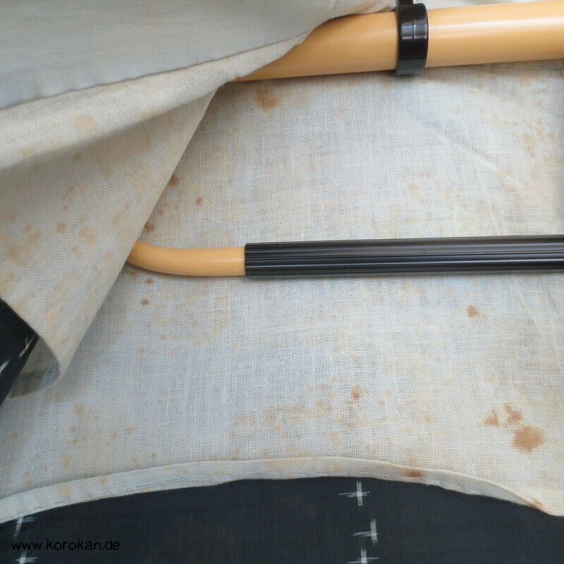 Igeta Kasuri Hitoe Kimono, Meisen Seide