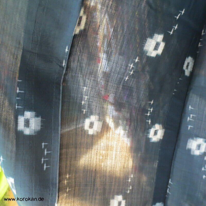 Igeta Kasuri Hitoe Kimono, Meisen Seide