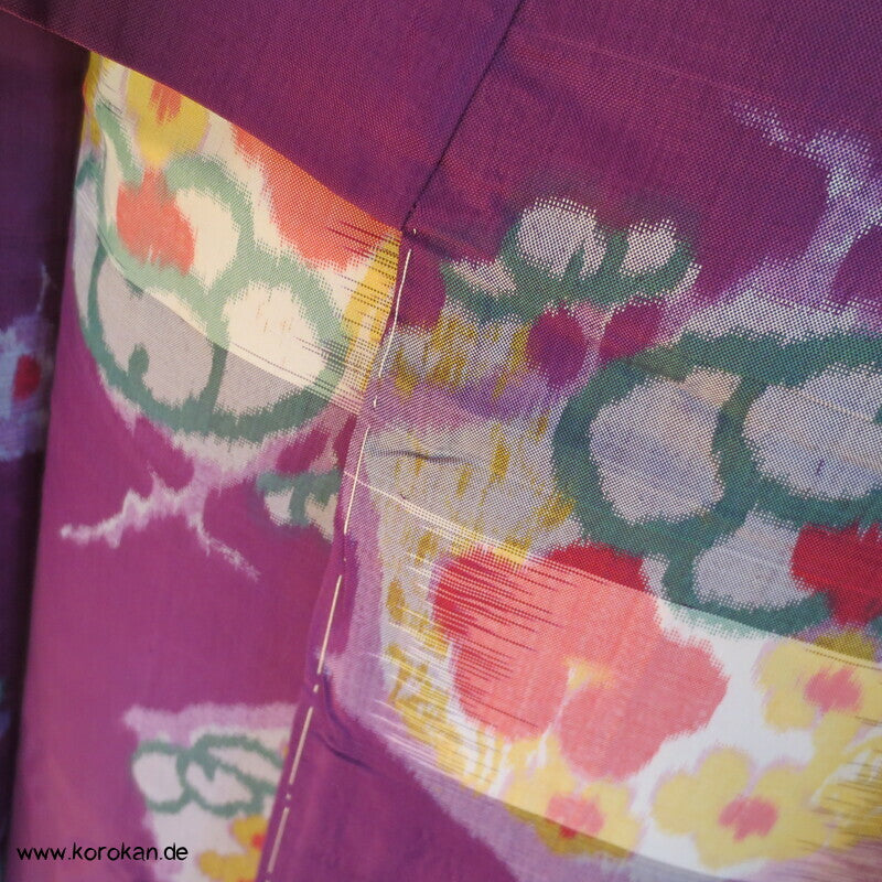 bunte Blumen auf pflaume Meisen Kimono Wildseide