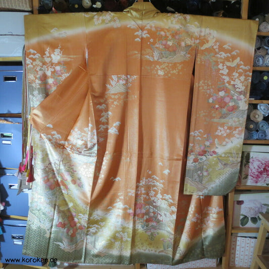 stark glänzendes Muster auf Farbverläufen Furisode Seidendamast Kimono