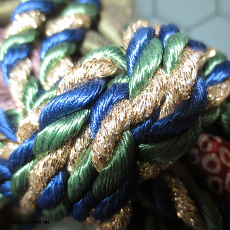 Kanzashi Haarschmuck auf Kamm - bunte Bänder