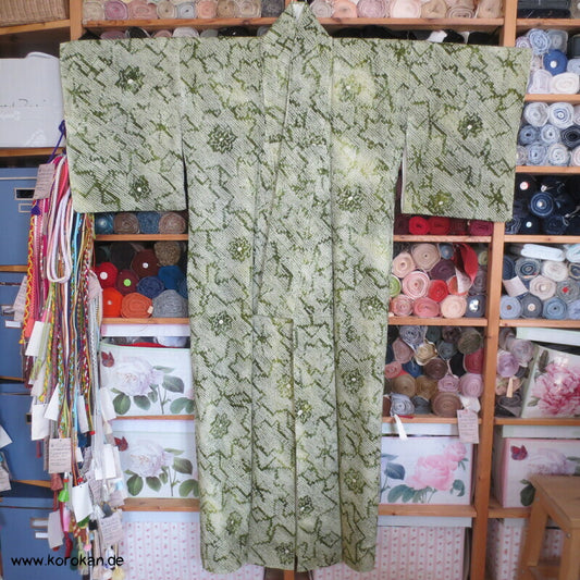 Full Shibori Seidendamast Blüten Komon Kimono