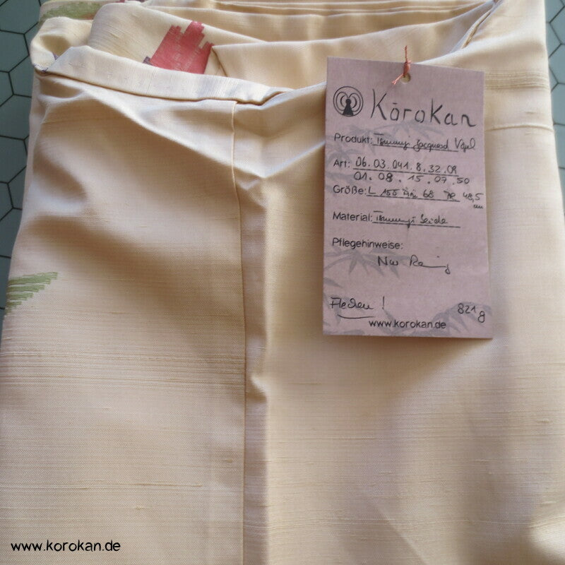 Vögel und Magnolien Jacquard Tsumugi Seiden Kimono