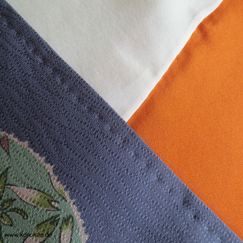 Mondkreise auf grau - lila Komon Kimono