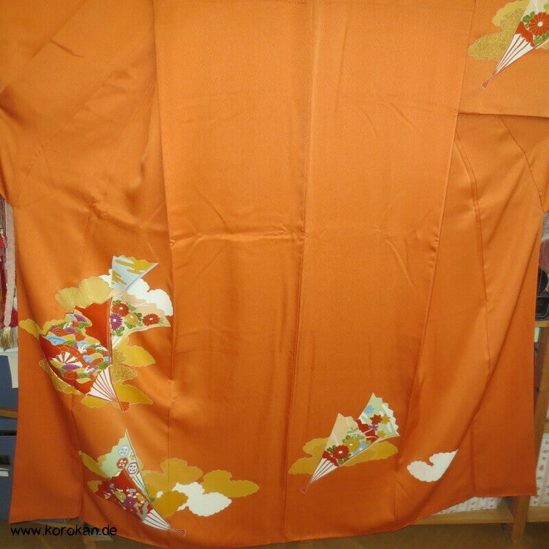 Fächer auf orange Seidendamast Homongi Kimono