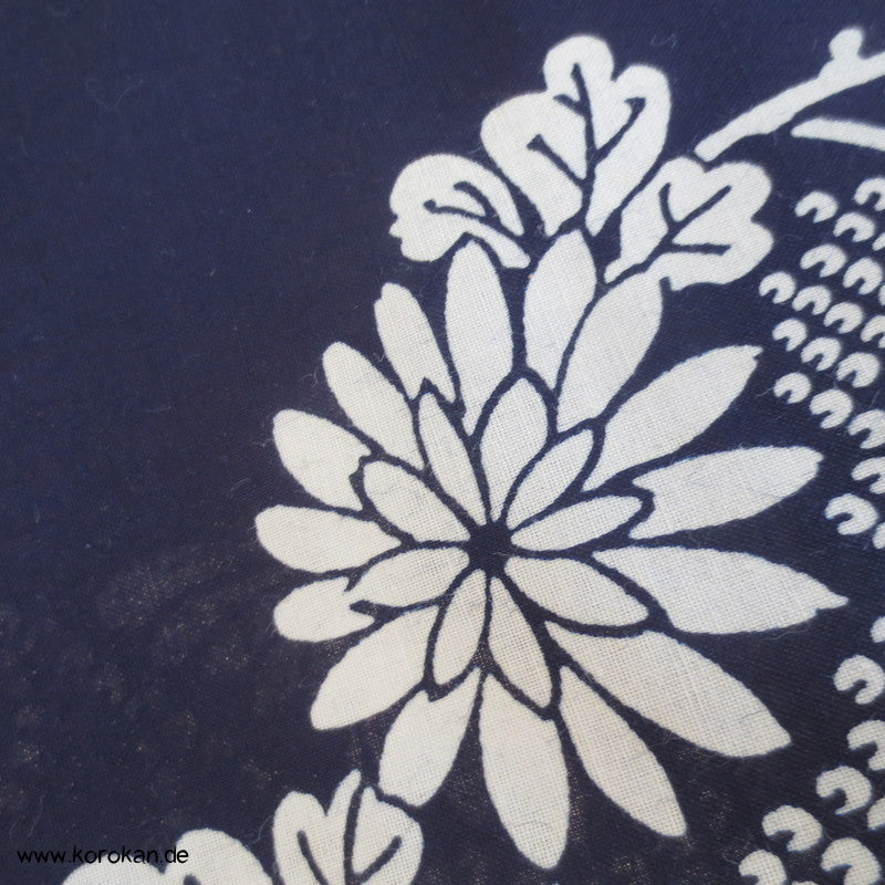 Kiku Kusudama Egasumi Yukata Kimono Baumwoll Stoff