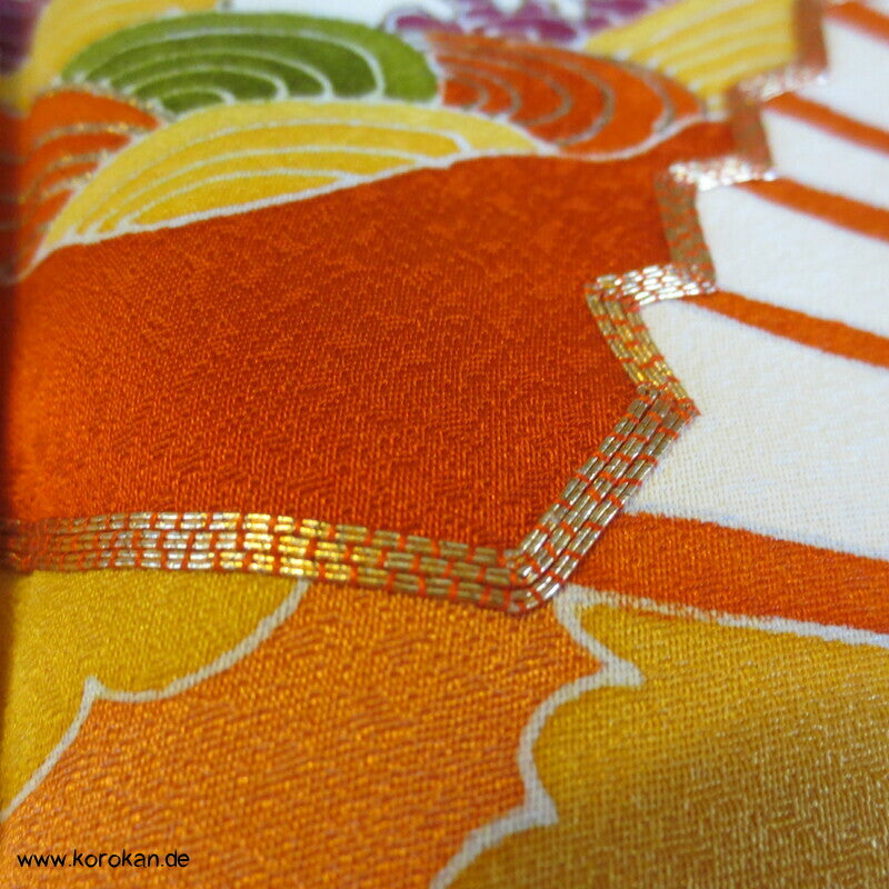 Fächer auf orange Seidendamast Homongi Kimono