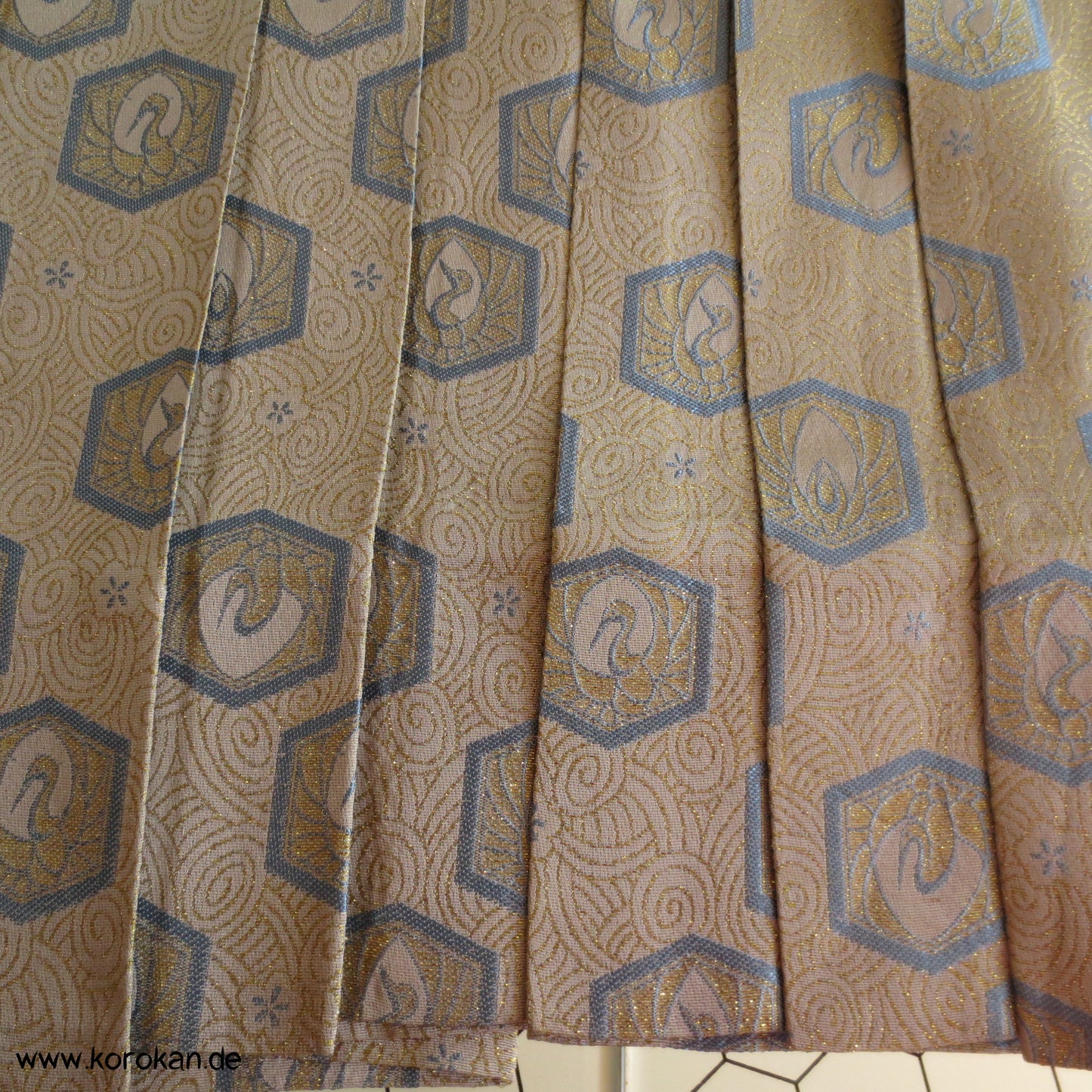 hellblau - goldene Brokat Hakama - für kleine Jungen